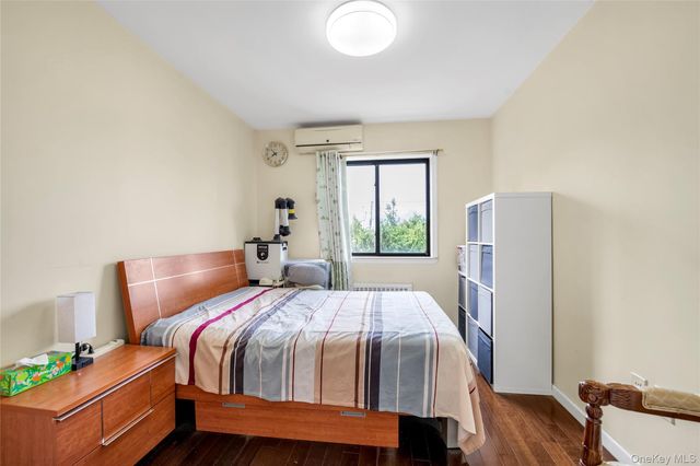 2518 123rd Street, Flushing, NY 11354