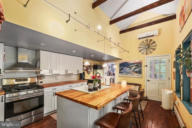 13316 DOWNEY MILL RD, Lovettsville, VA 20180