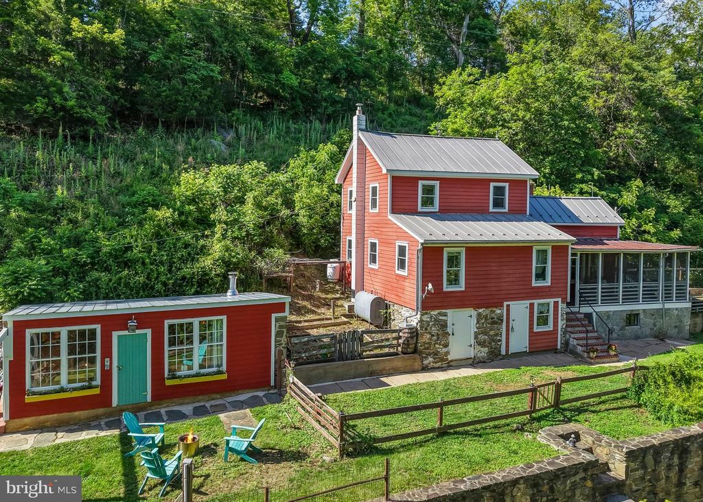 13316 DOWNEY MILL RD, Lovettsville, VA 20180