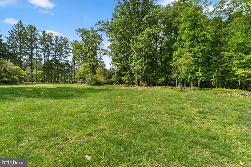 Image 2 of property listing at 11900 MEYLSTON DR, Lutherville Timonium, MD 21093