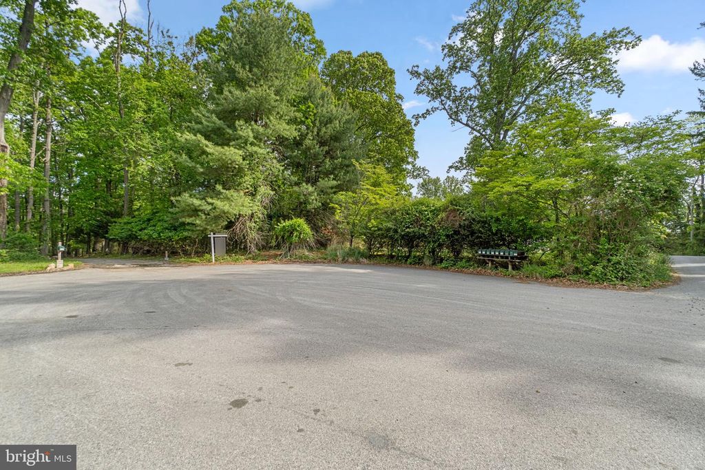 Image 5 of property listing at 11900 MEYLSTON DR, Lutherville Timonium, MD 21093