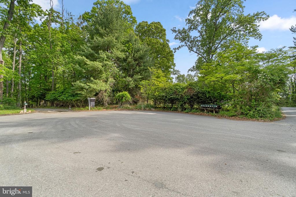 Image 6 of property listing at 11900 MEYLSTON DR, Lutherville Timonium, MD 21093