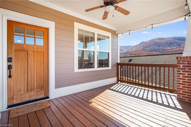 11 Byrdcliffe Lane, Asheville, NC 28805