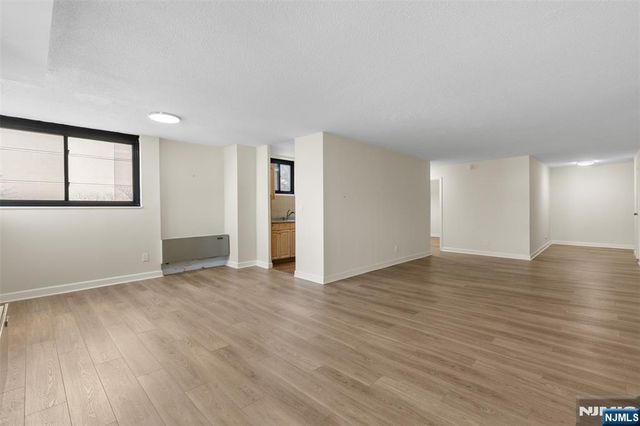 235 Prospect Avenue 2B, Hackensack, NJ 07601