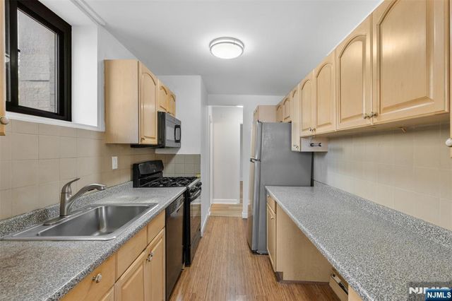 235 Prospect Avenue 2B, Hackensack, NJ 07601