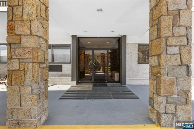 235 Prospect Avenue 2B, Hackensack, NJ 07601