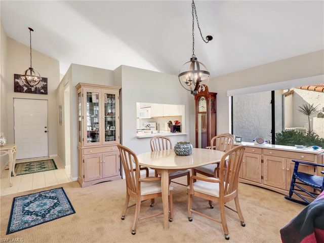 355 Bay Forest DR 3A, Naples, FL 34110