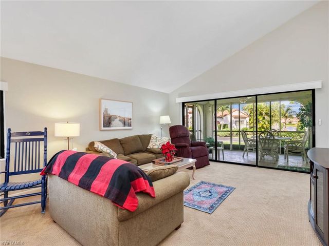 355 Bay Forest DR 3A, Naples, FL 34110