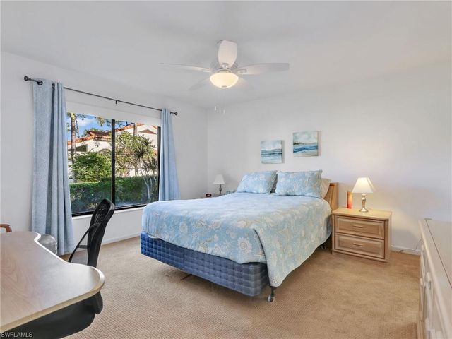 355 Bay Forest DR 3A, Naples, FL 34110