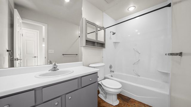 2700 G Rd Apt 5C, Grand Junction, CO 81506