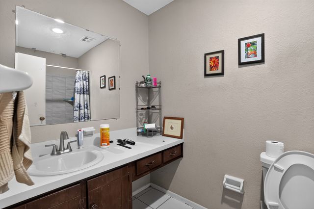2125 Meadow Glen, Irving, TX 75060