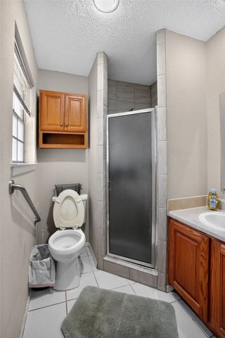 2125 Meadow Glen, Irving, TX 75060