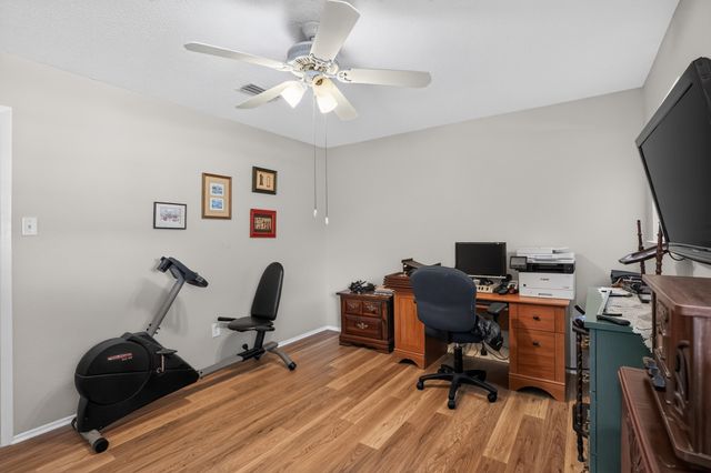 2125 Meadow Glen, Irving, TX 75060