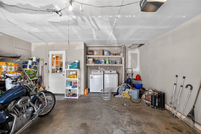 2125 Meadow Glen, Irving, TX 75060