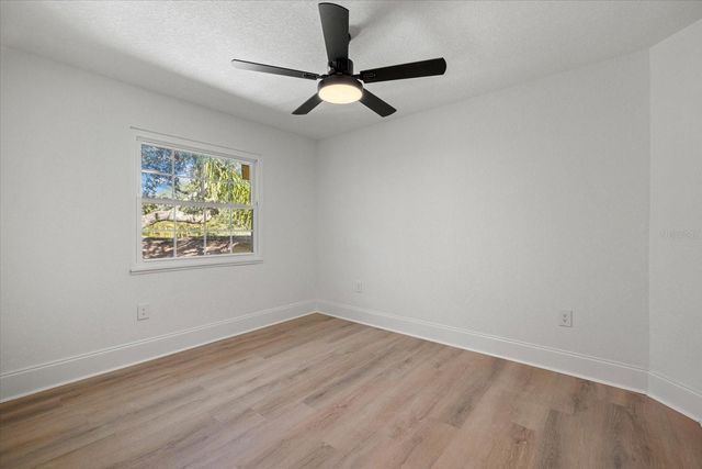 17 PINEWOOD CIRCLE, Safety Harbor, FL 34695