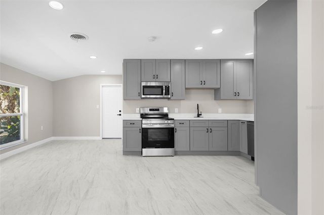 729 SPANISH MAIN DRIVE, Apollo Beach, FL 33572