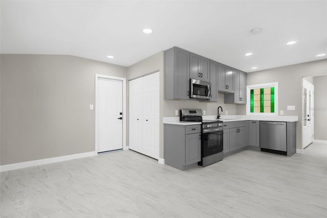 729 SPANISH MAIN DRIVE, Apollo Beach, FL 33572