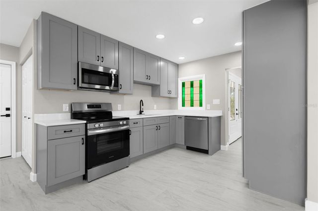 729 SPANISH MAIN DRIVE, Apollo Beach, FL 33572