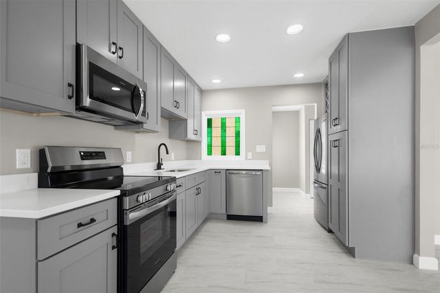 729 SPANISH MAIN DRIVE, Apollo Beach, FL 33572