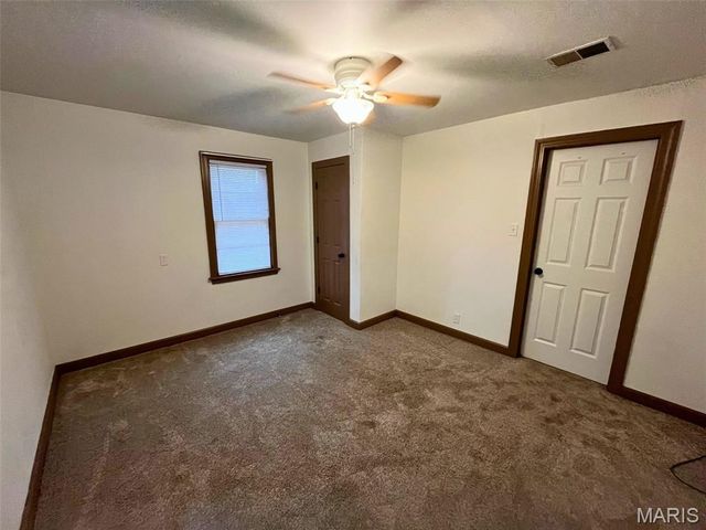 206 N Walnut Street, Mount Olive, IL 62069