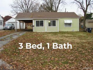 206 N Walnut Street, Mount Olive, IL 62069