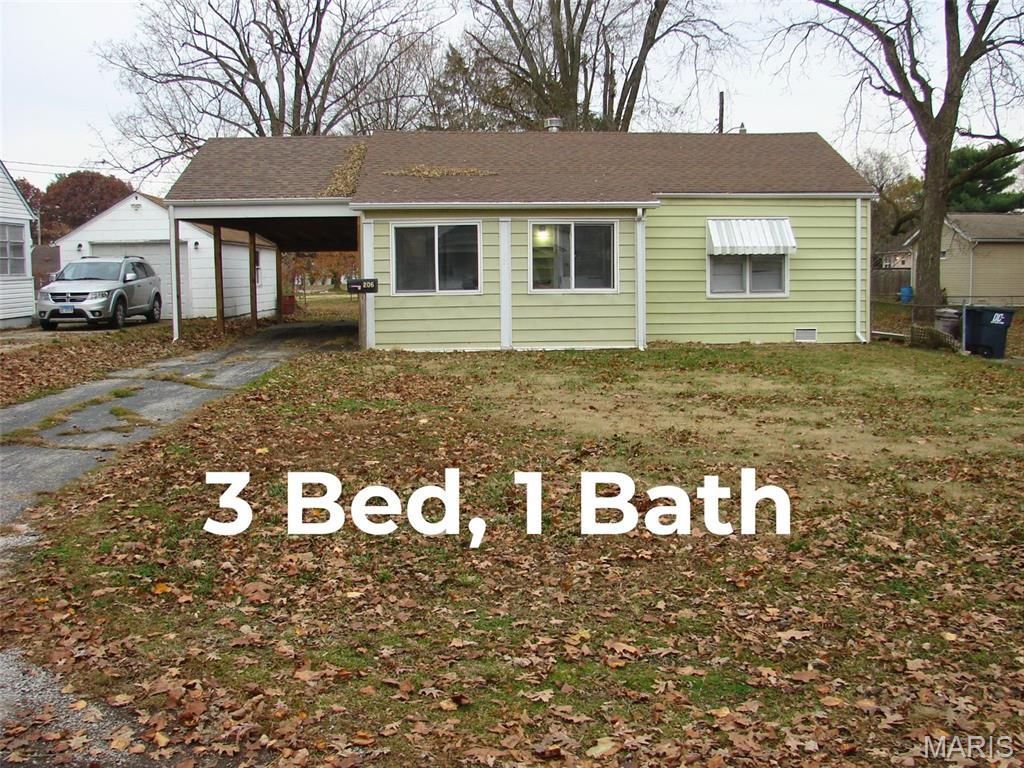 206 N Walnut Street, Mount Olive, IL 62069