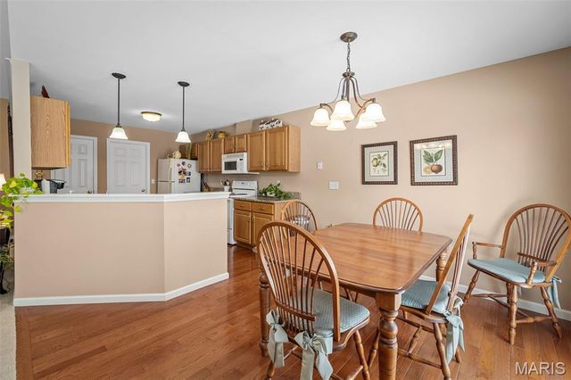 173 Tori Pines Drive, Oakville, MO 63129