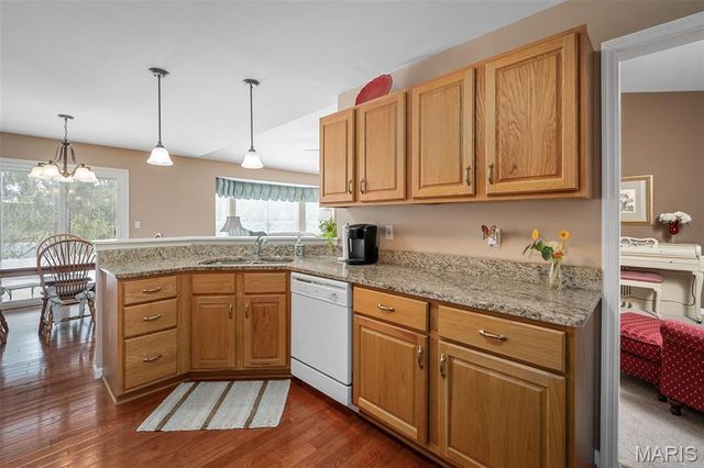 173 Tori Pines Drive, Oakville, MO 63129