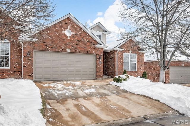 173 Tori Pines Drive, Oakville, MO 63129