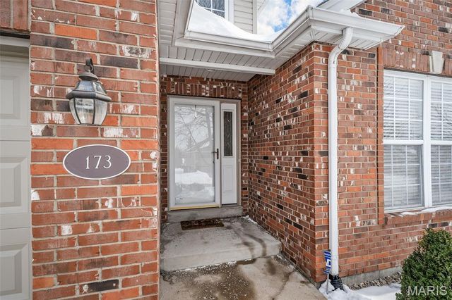 173 Tori Pines Drive, Oakville, MO 63129