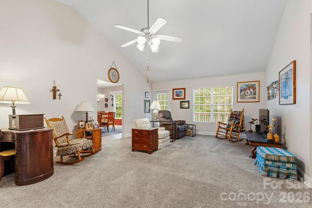 3656 Woodgreen Drive, Lincolnton, NC 28092