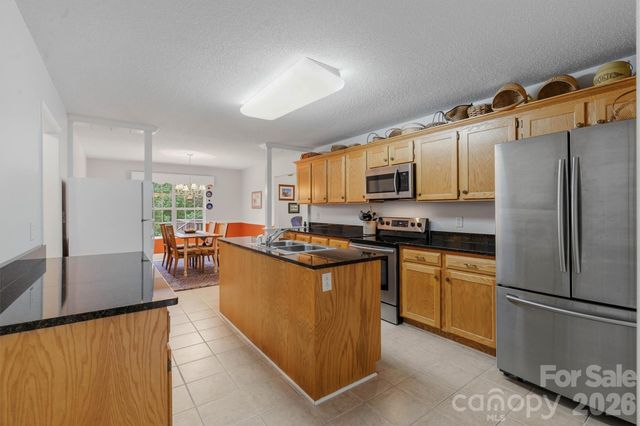 3656 Woodgreen Drive, Lincolnton, NC 28092