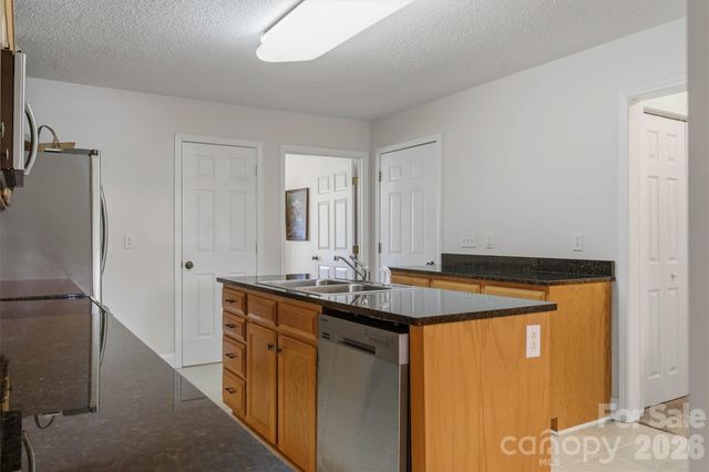 3656 Woodgreen Drive, Lincolnton, NC 28092