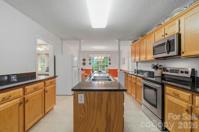 3656 Woodgreen Drive, Lincolnton, NC 28092