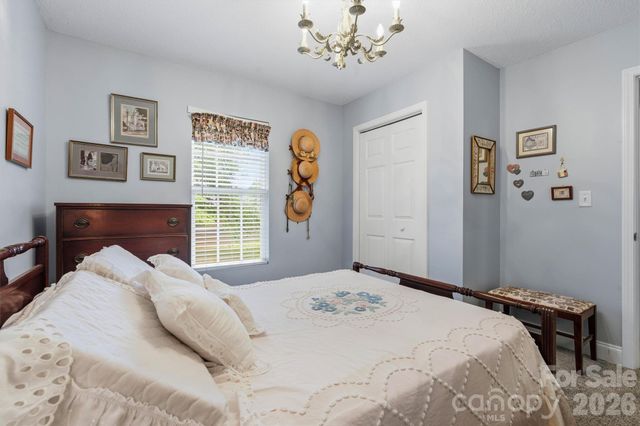 3656 Woodgreen Drive, Lincolnton, NC 28092