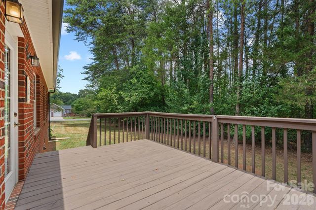 3656 Woodgreen Drive, Lincolnton, NC 28092