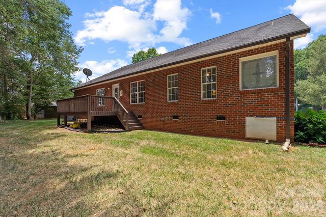 3656 Woodgreen Drive, Lincolnton, NC 28092