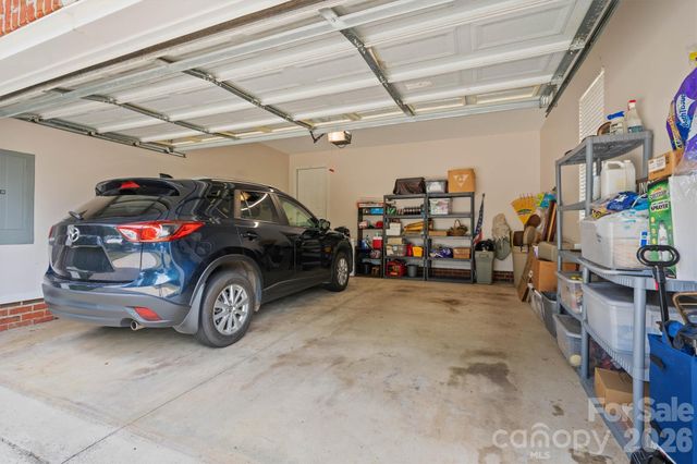 3656 Woodgreen Drive, Lincolnton, NC 28092