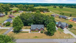 3656 Woodgreen Drive, Lincolnton, NC 28092