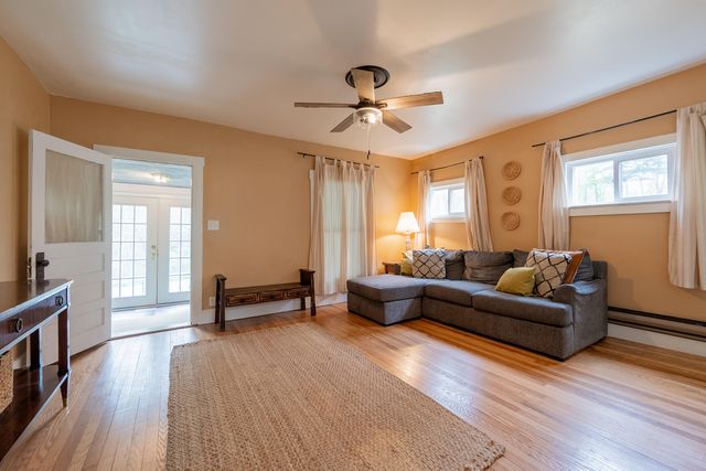 860 Floyd HWY, Floyd, VA 24091