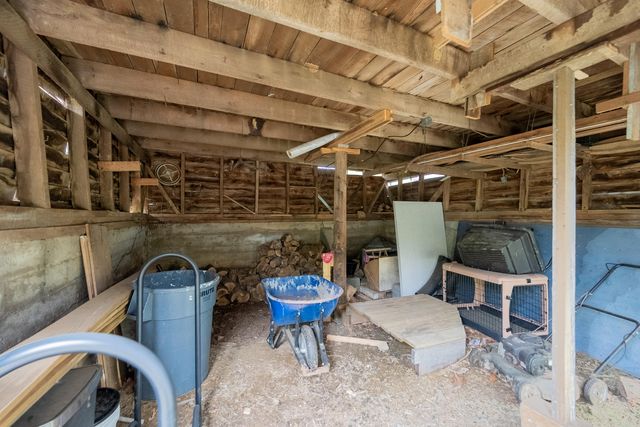 860 Floyd HWY, Floyd, VA 24091