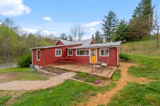 860 Floyd HWY, Floyd, VA 24091