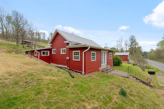 860 Floyd HWY, Floyd, VA 24091
