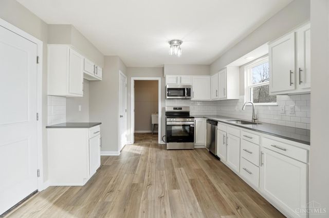 450 Hamilton View Drive, Hamilton, OH 45013