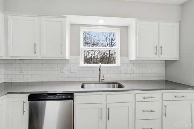 450 Hamilton View Drive, Hamilton, OH 45013