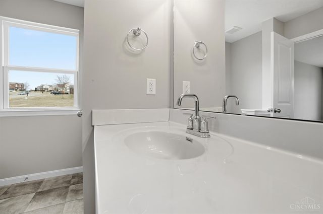 450 Hamilton View Drive, Hamilton, OH 45013