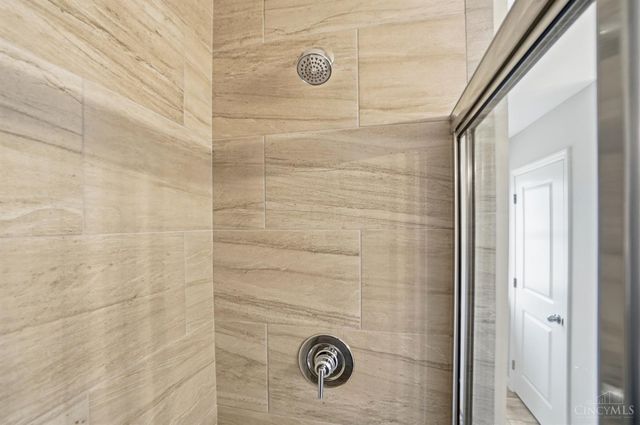 450 Hamilton View Drive, Hamilton, OH 45013