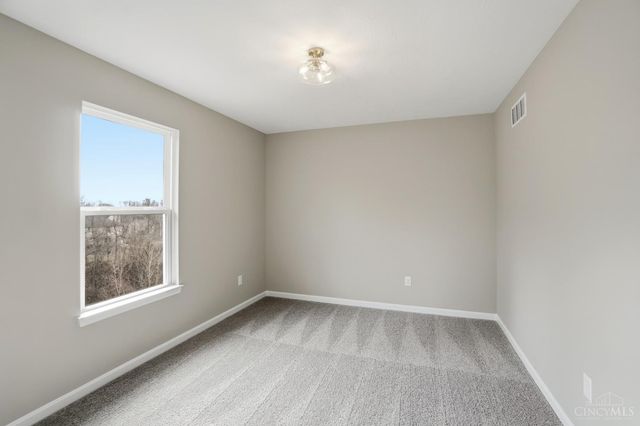 450 Hamilton View Drive, Hamilton, OH 45013