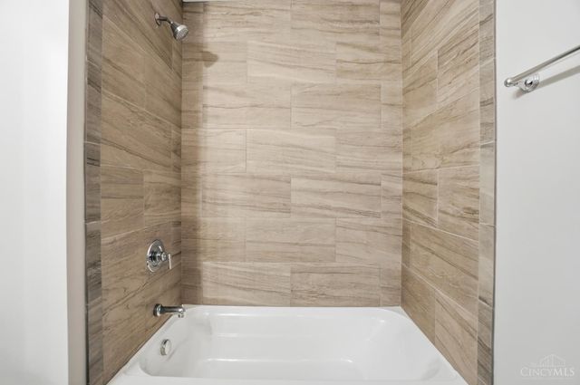 450 Hamilton View Drive, Hamilton, OH 45013