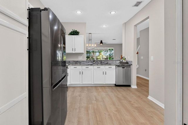 648 SPRING LAKE CIRCLE, Tarpon Springs, FL 34688